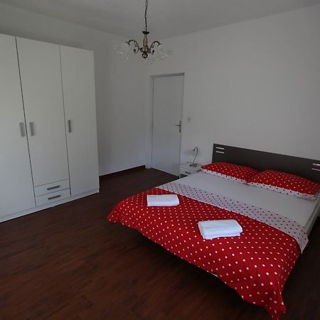 Apartment Marin Donji Seget Exterior foto