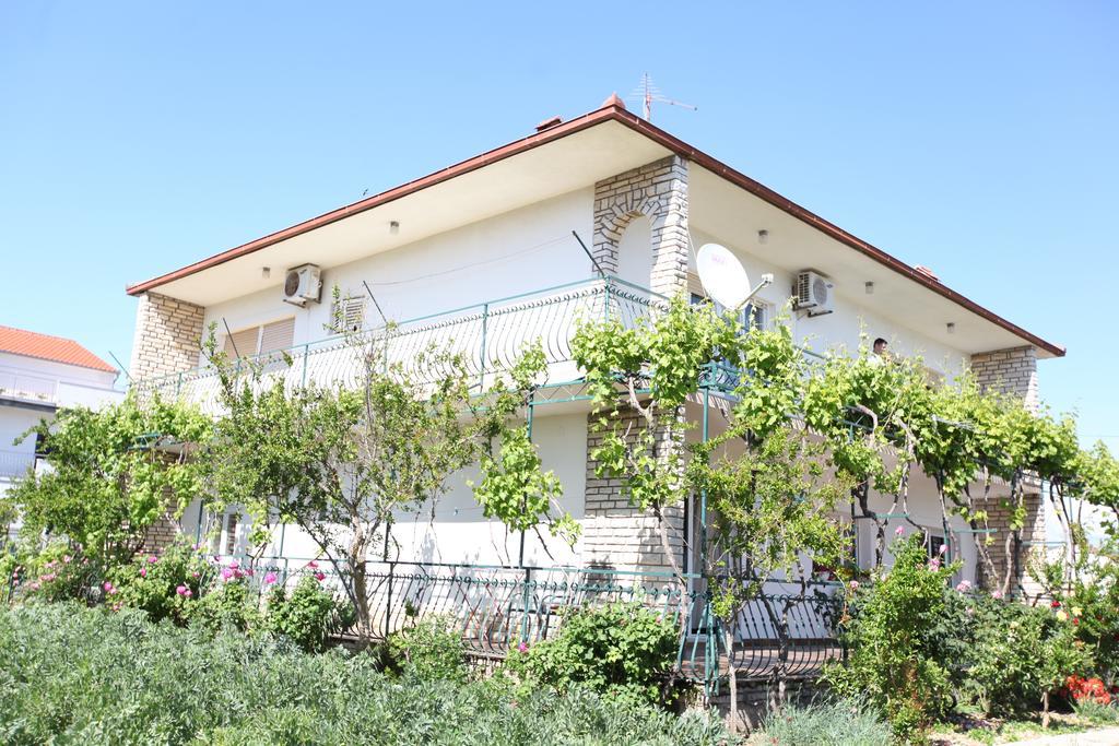 Apartment Marin Donji Seget Exterior foto