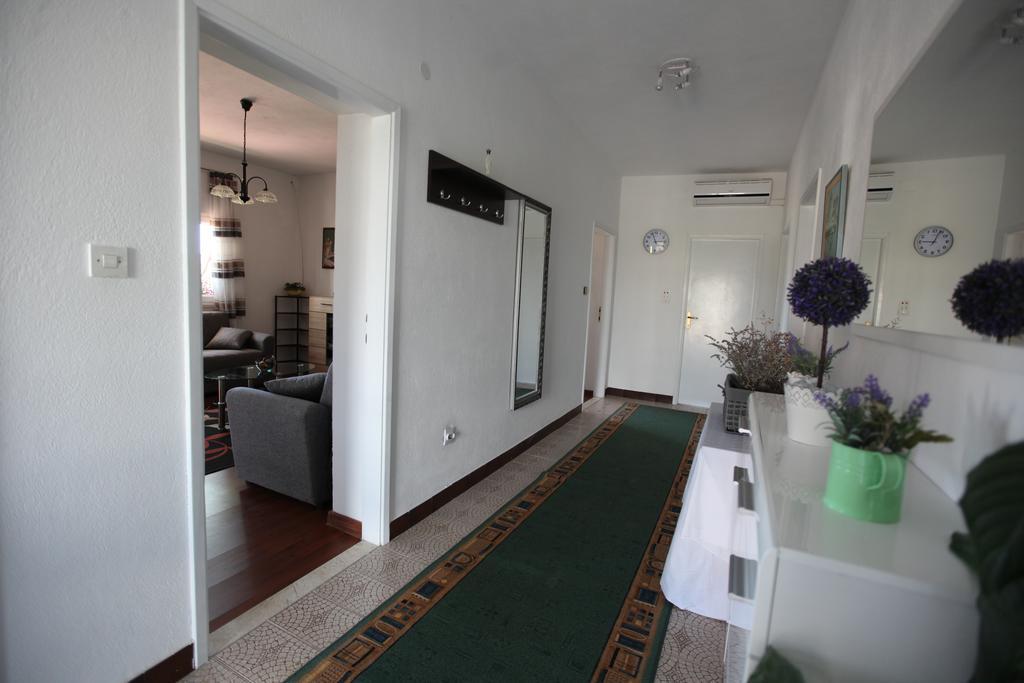 Apartment Marin Donji Seget Exterior foto