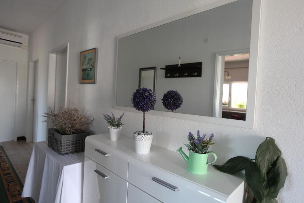 Apartment Marin Donji Seget Exterior foto