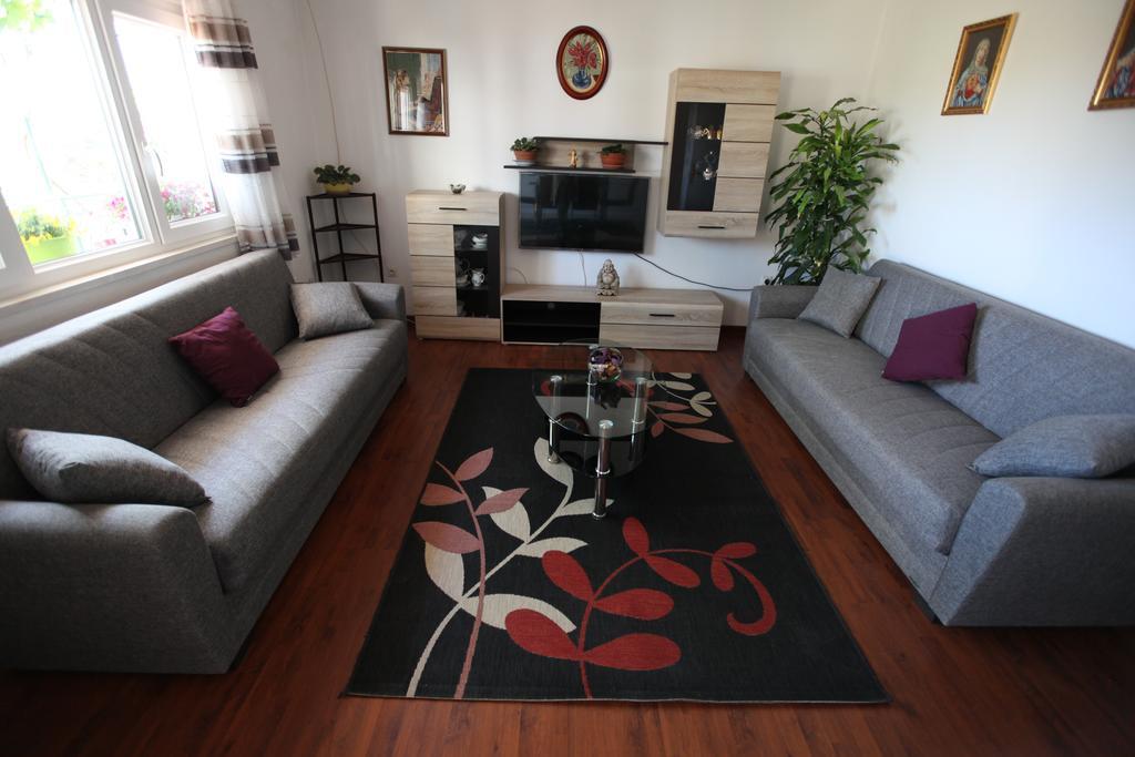 Apartment Marin Donji Seget Exterior foto